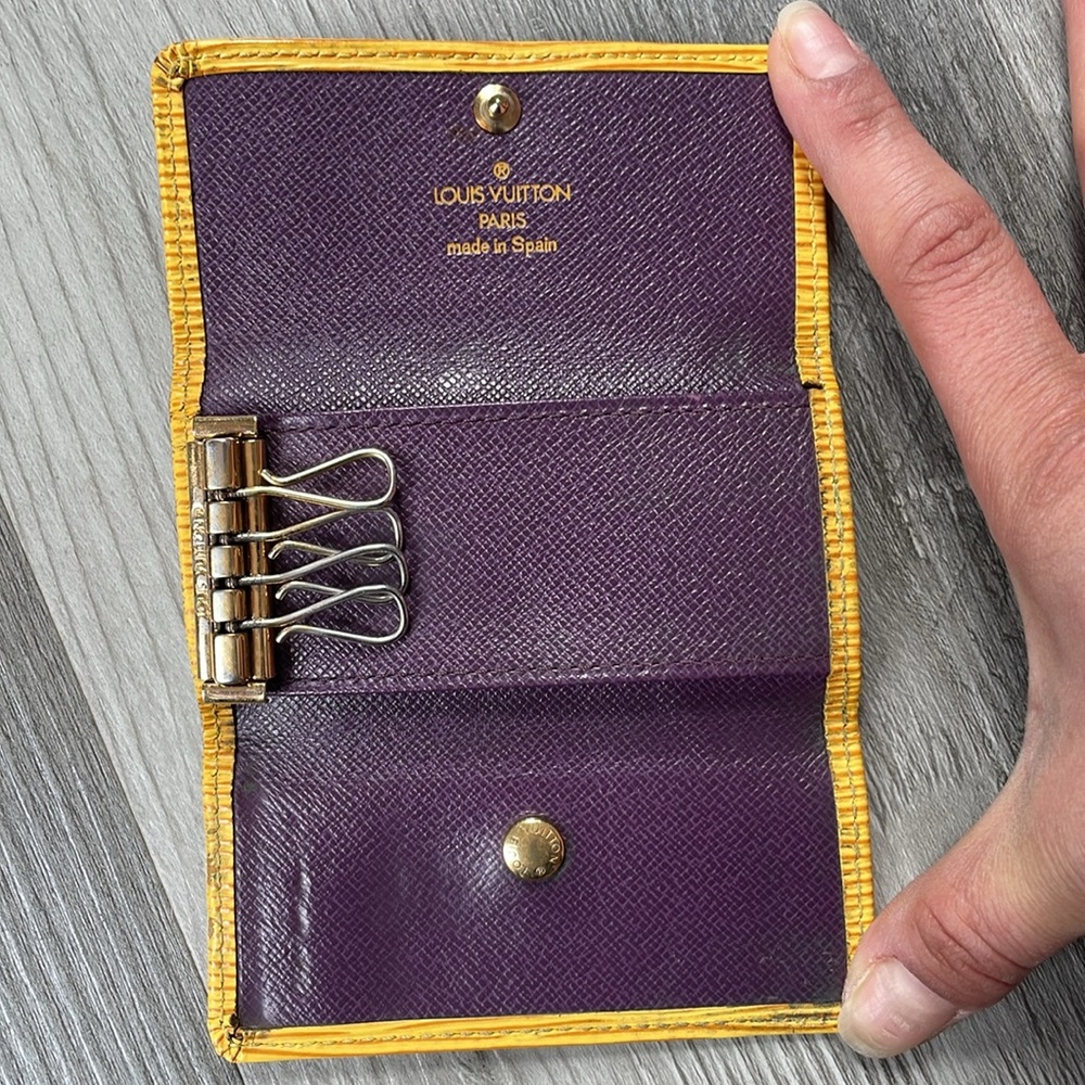 Louis Vuitton Key Wallet - Picture 5 of 10